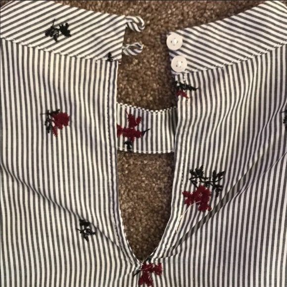Target Embroidered top - Picture 4 of 5